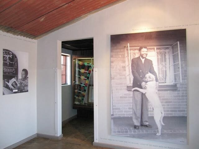 interior casa mandela soweto casa mandela soweto