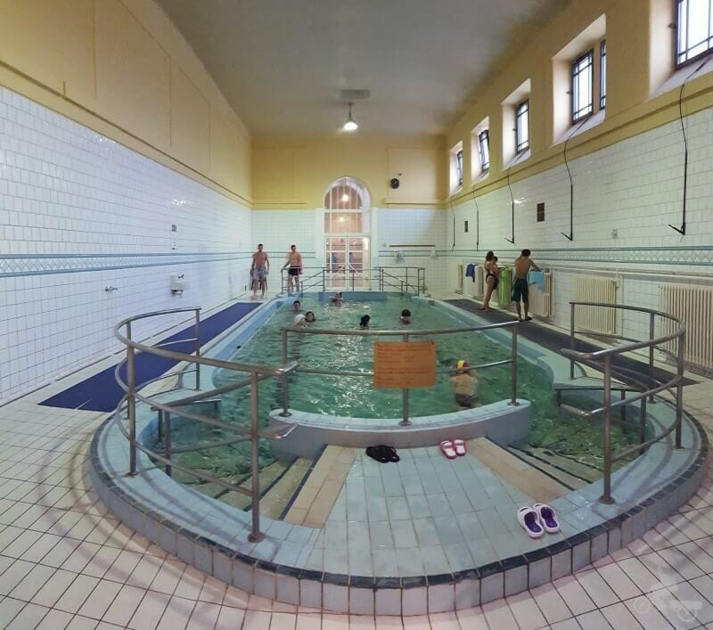 interior balneario szechenyi 