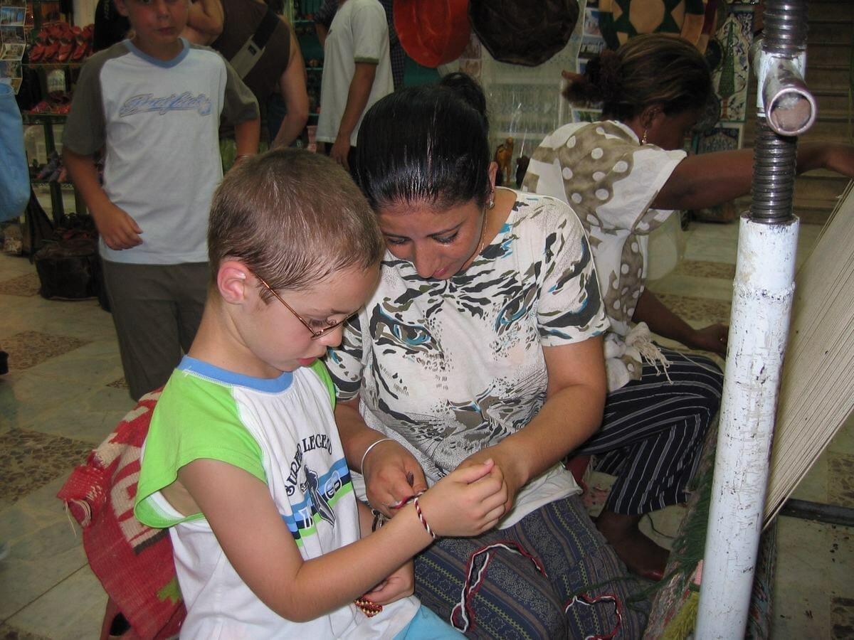 Cruceros con niños, pulseras Túnez
