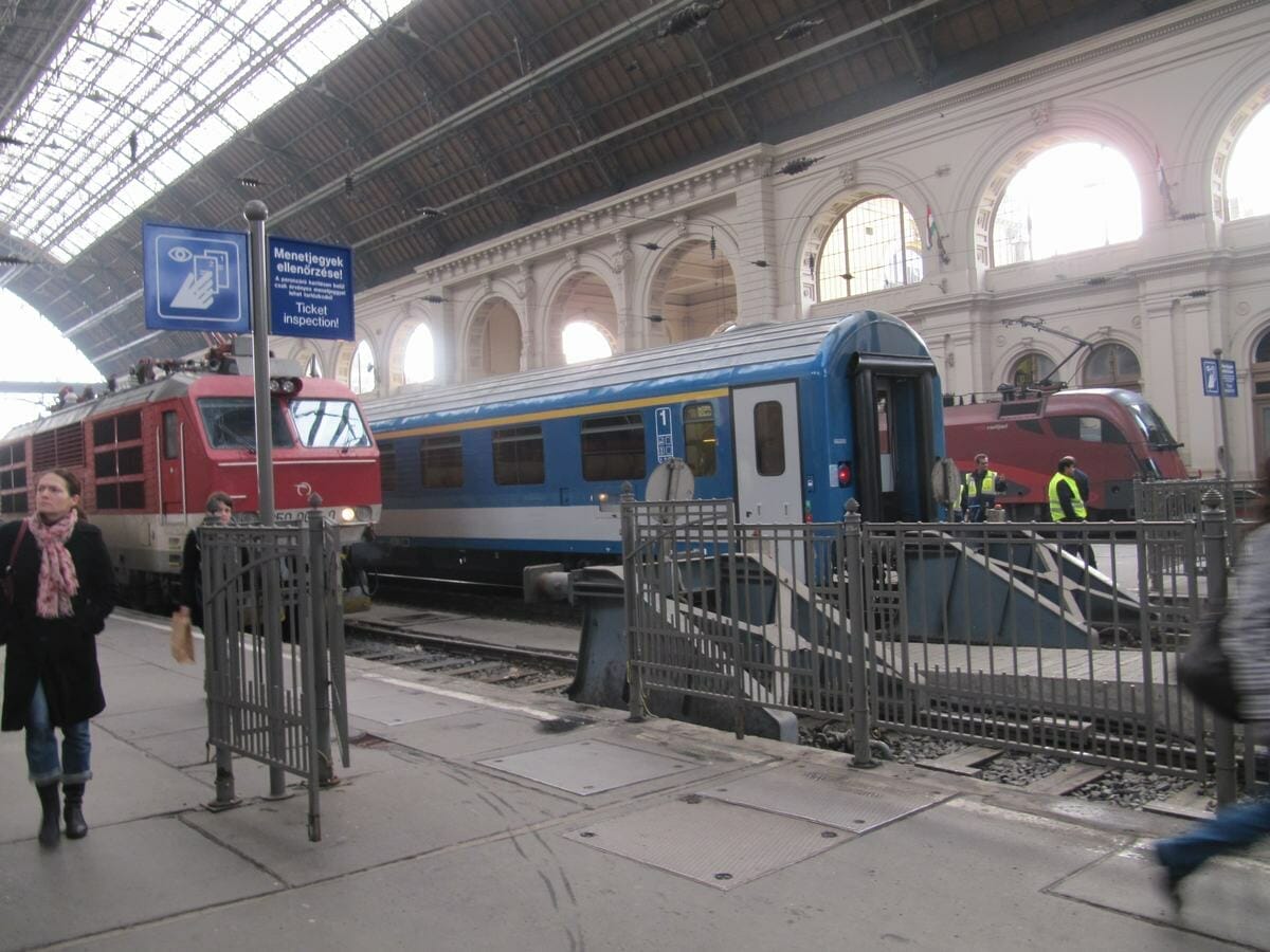 Ir en tren de Budapest a Bratislava
