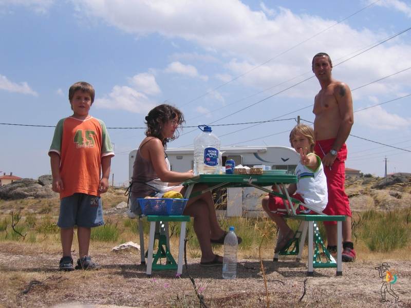 comer en la autocaravana en Braganza
