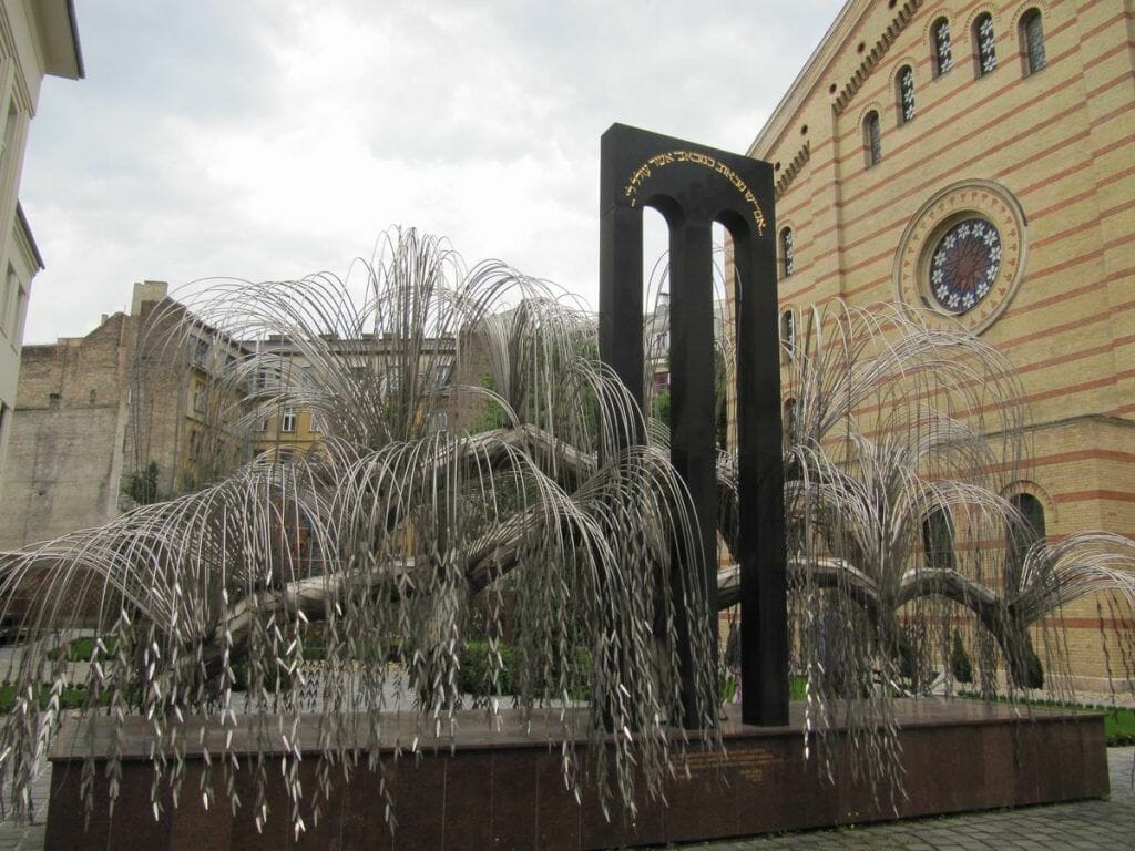 arbol de la vida de sinagoga de budapest