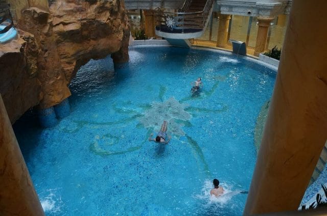 picina interior balneario Marina d´Or del hotel 5 estrellas
