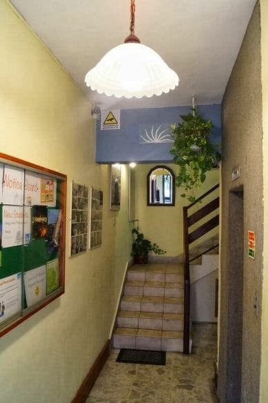 recibidor estudiar ingles en Malta, escuela Elanguest ingles Malta, escuelas de ingles en san julian