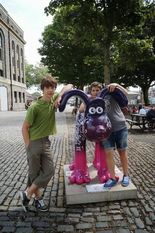gromit morado