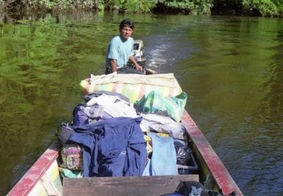 indio Cofán motorista