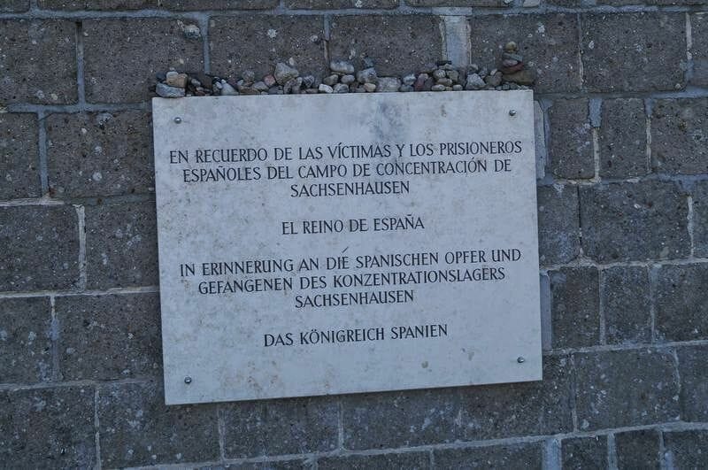 Placa conmemorativa campo de concentración de Sachsenhausen