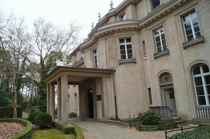 fachada casa de la conferencia de Wannsee