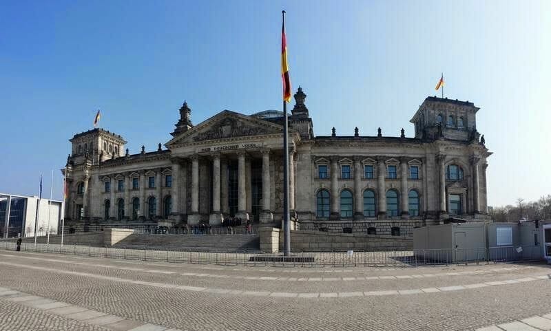 fachada parlamento alemán