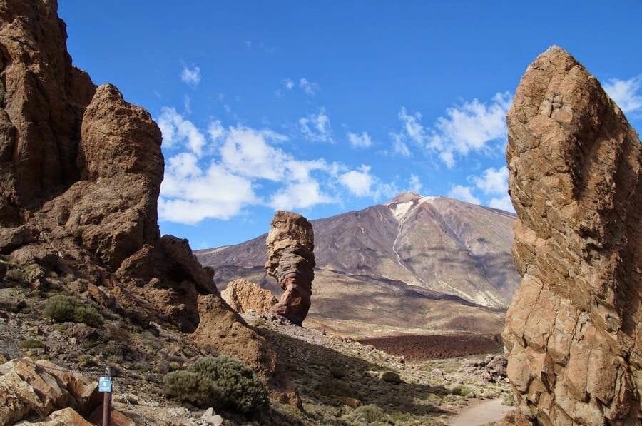 Roque Cinchado o el Árbol de piedra