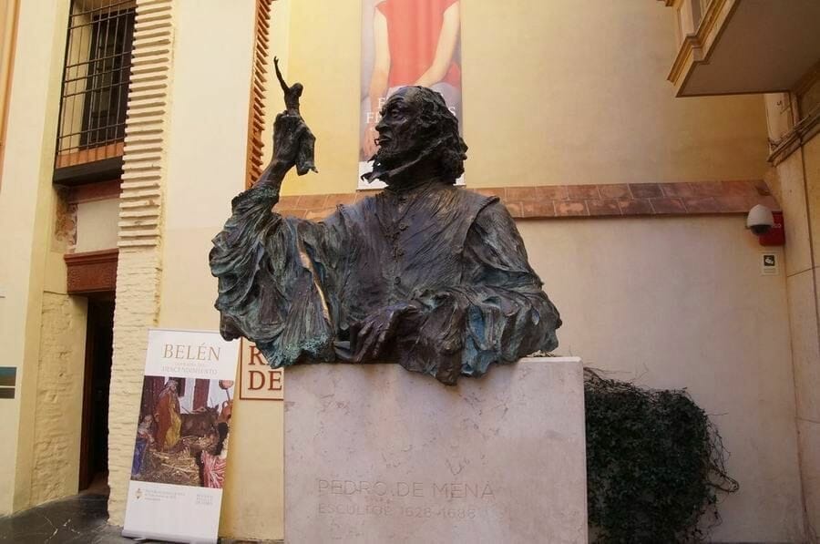 Misterios y leyendas - mejores free tours en Málaga