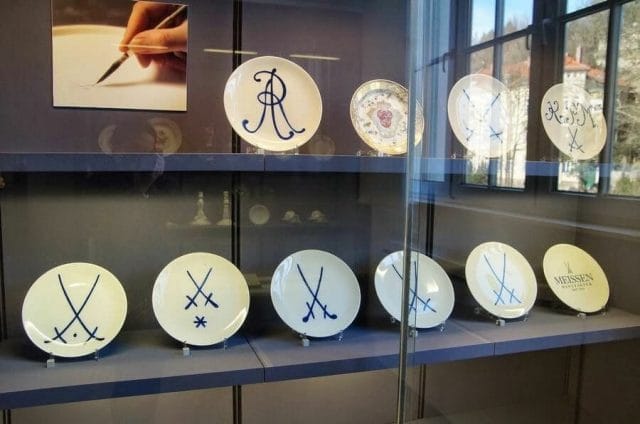 fábrica de Porcelana de Meissen logo