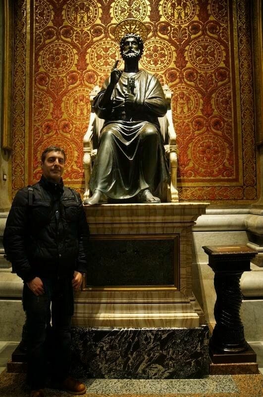 Estatua de san pedro de la Basílica de San Pedro