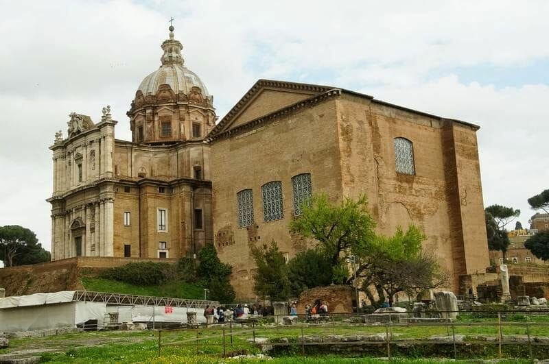 curia romana visitar foro romano