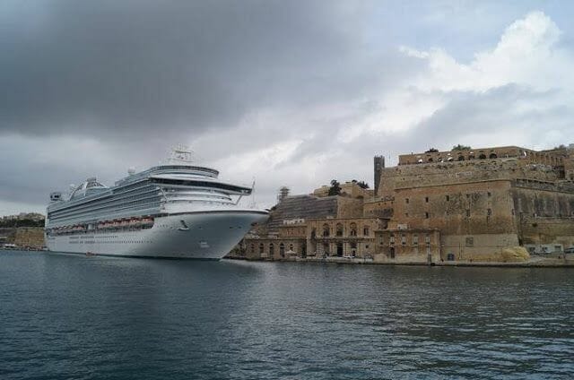 crucero en Malta barco