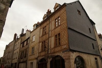 Casas medievales restauradas que ver en Orleans
