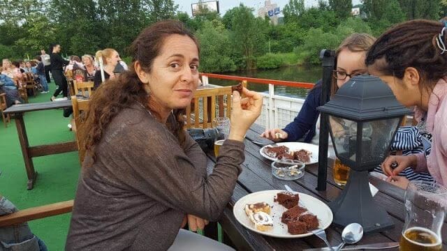 Paseo en barco en Praga con cena