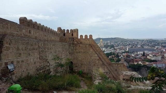 fortaleza de Narikala