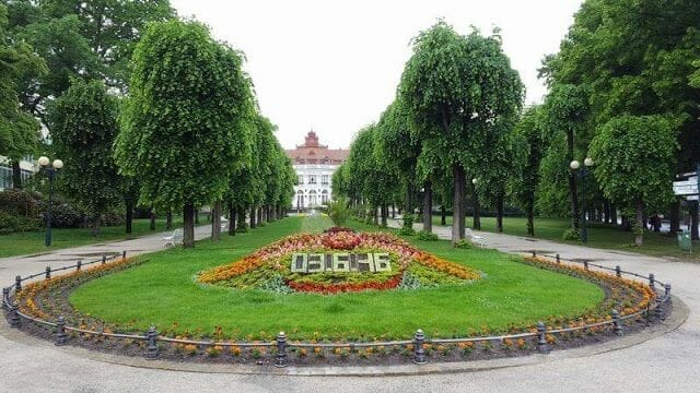 edificios típicos de Karlovy Vary