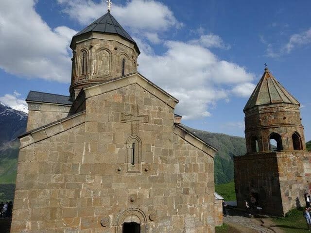 monasterio de la Trinidad Gergeti