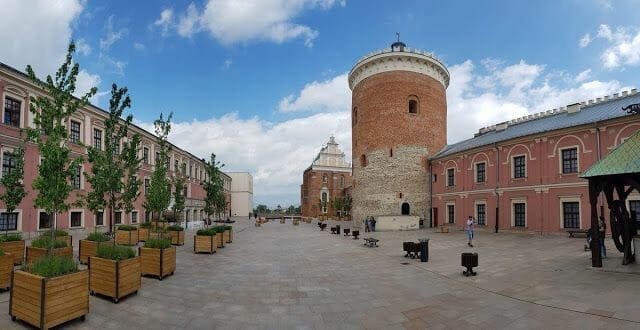 Torre homenaje