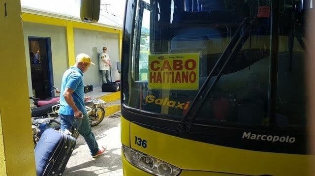 ir de Santiago de los Caballeros a Cabo Haitiano