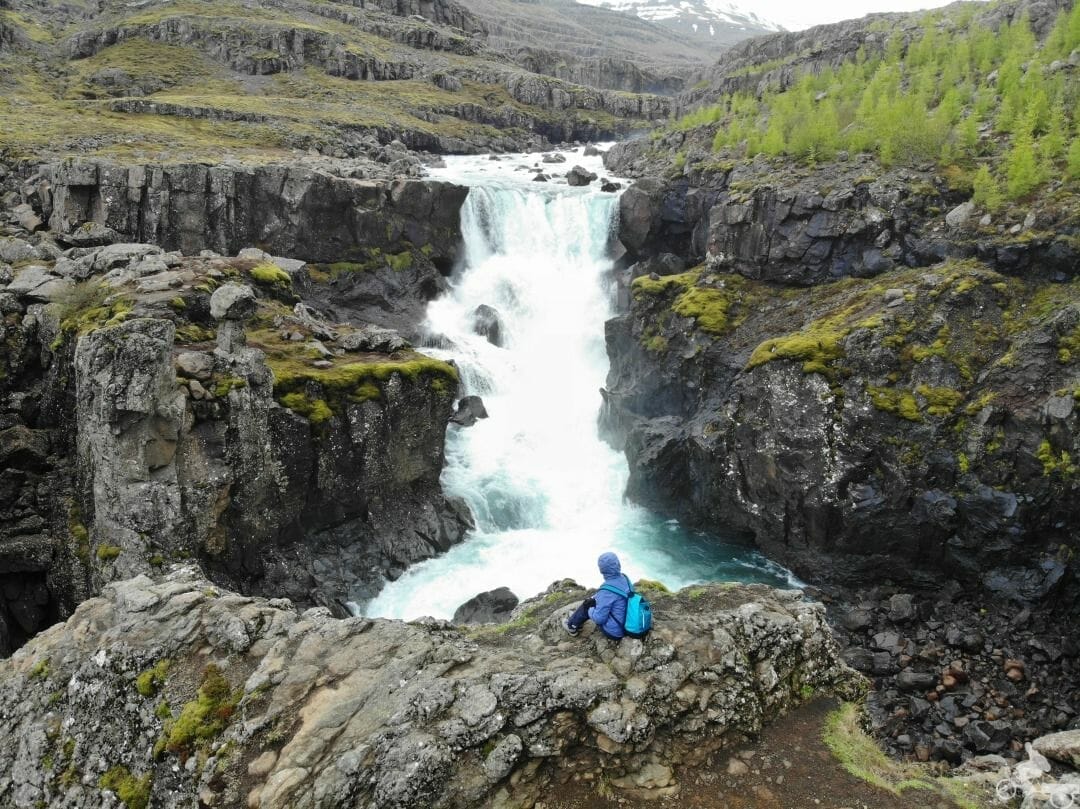 Sveinsstekksfoss falls