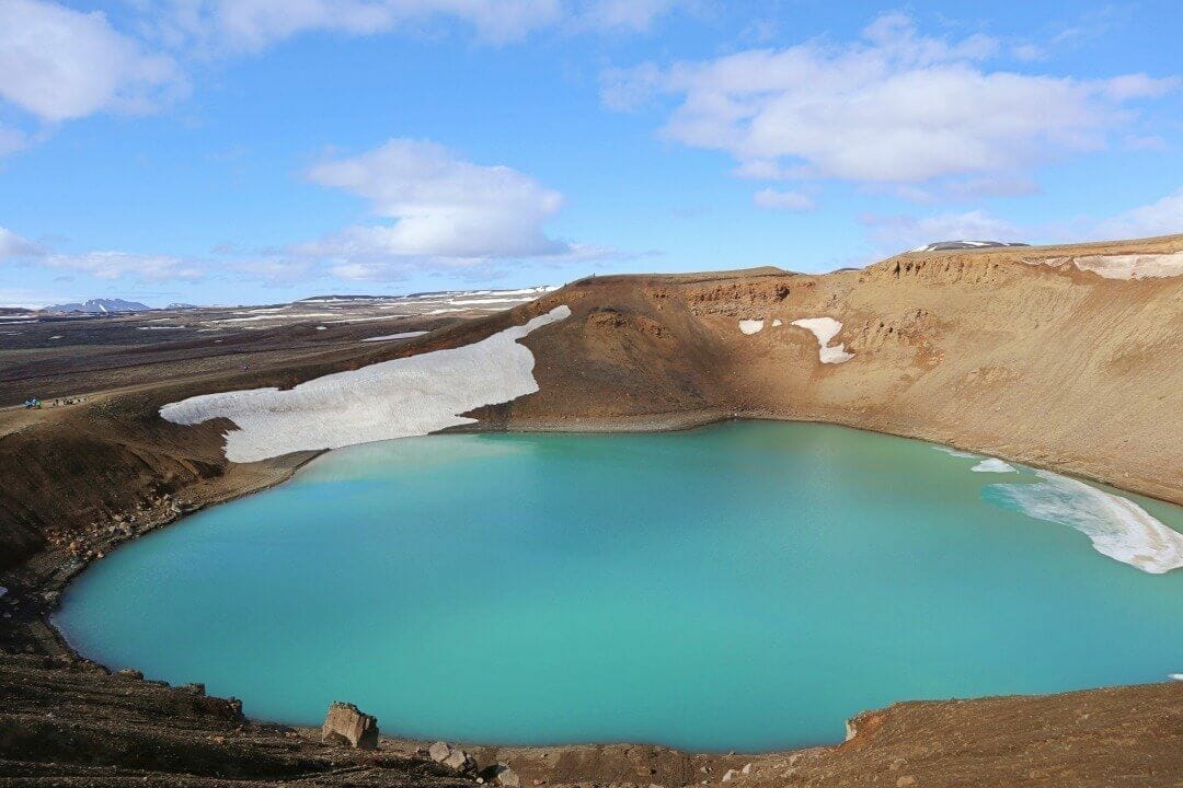 crater Viti desde el sendero
