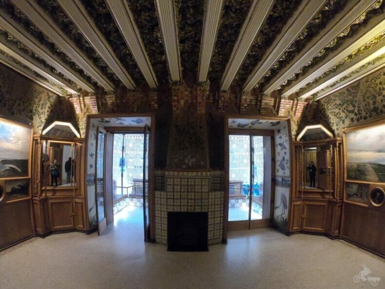 casa vicens comedor