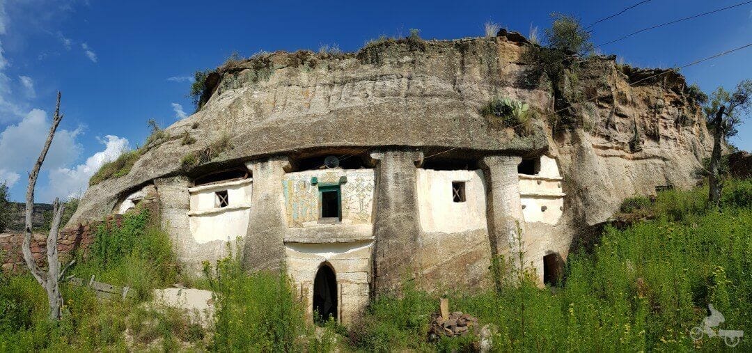 De Aksum a Wukro, iglesia Medhane Alem Adi Kasho
