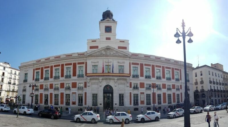 reloj plaza sol