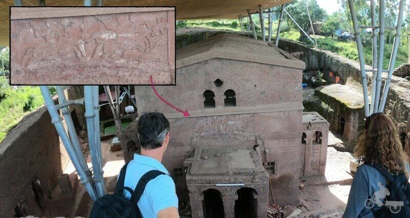 San Jorge luchando contra el dragón en bet maryam lalibela