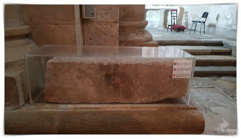 Piedra votiva fundacional se velha coimbra