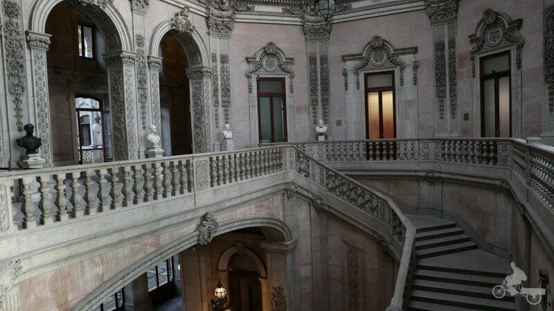 Palacio de la Bolsa de Oporto, escalera noble