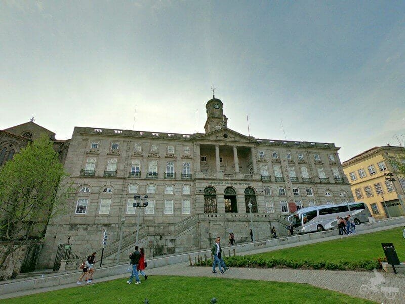 edificio del palacio de la bolsa de oporto