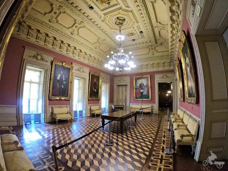 sala de los cuadros de la bolsa de oporto