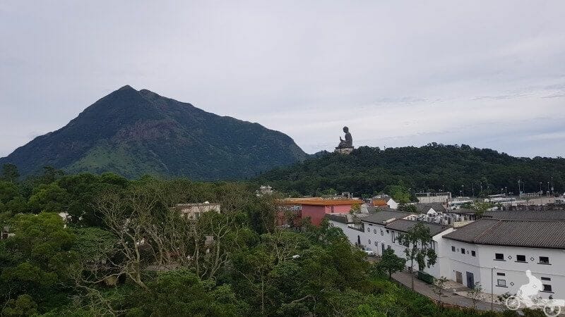 buda sentado en ngong ping 360