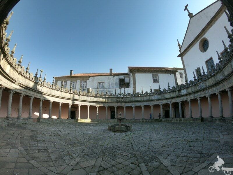 patio monasterio serra de pilar gaia