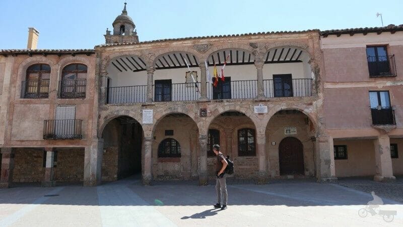Alhondiga que ver en Medinaceli