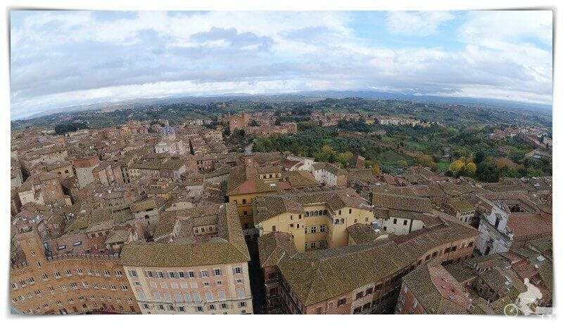 vistas al este desde la Torre del Mangia