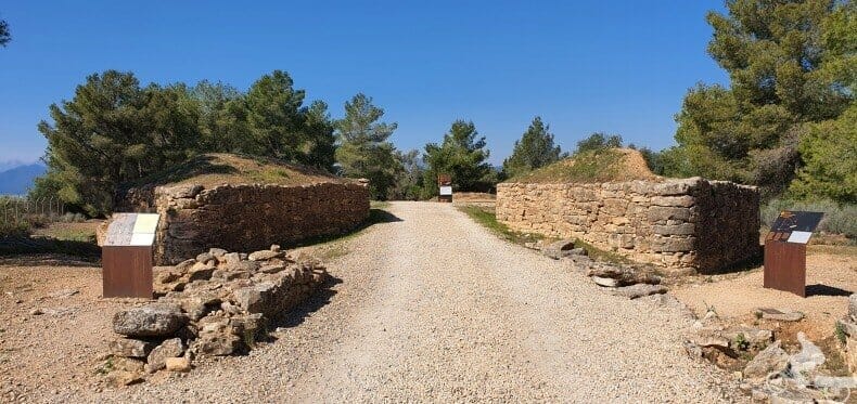 entrada castellet de Banyoles
