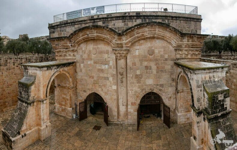 Puerta Dorada
