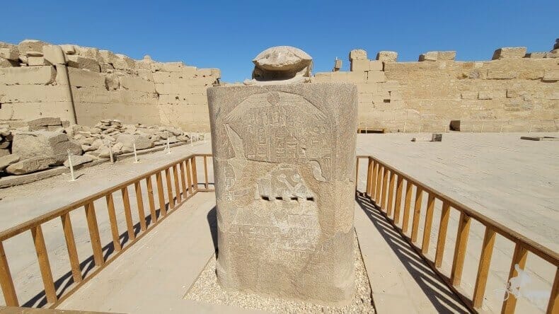 gran escarabajo de Karnak