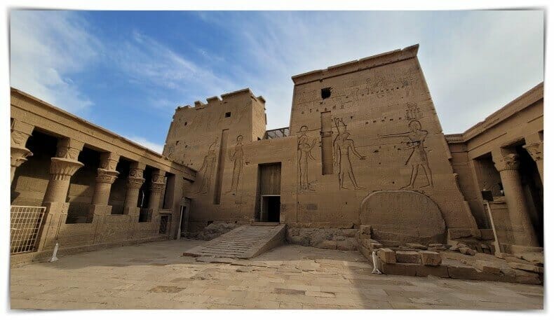 Segundo pilono del templo de Philae