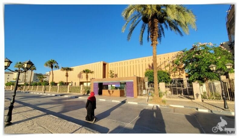 edificio del museo de Luxor