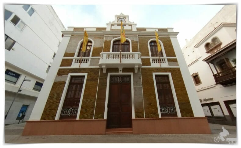 casa amarilla