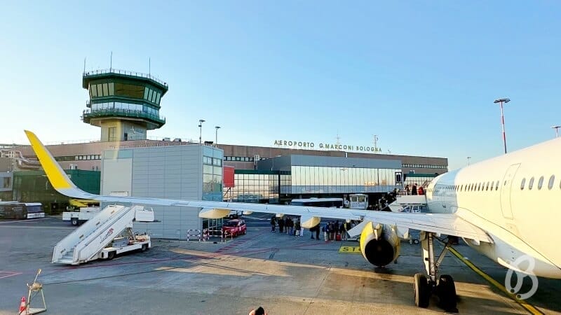 como llegar del aeropuerto de Bolonia al centro