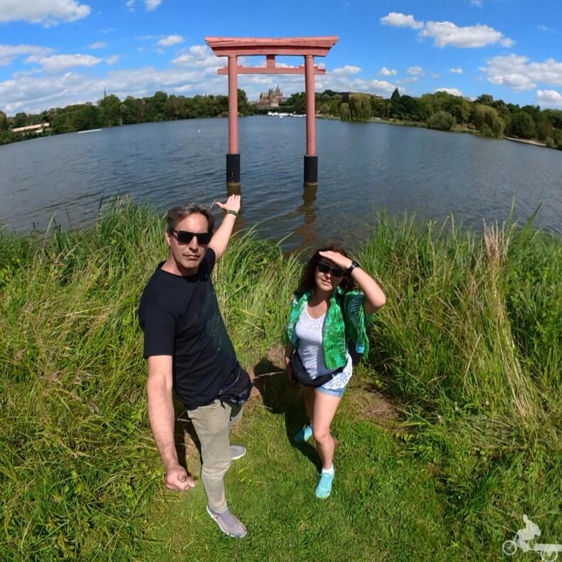 Lago Plan d´Eau, foto del Tori con la catedral