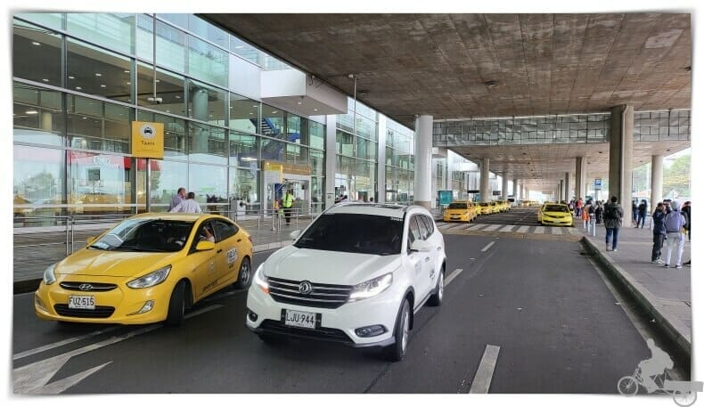 Aeropuerto de Bogotá, parada taxis