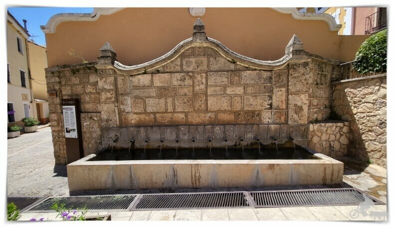 fuente de los 12 caños